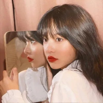 镜中秘影